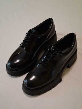 Coach Lyla Platform Derby Shoes NWOT